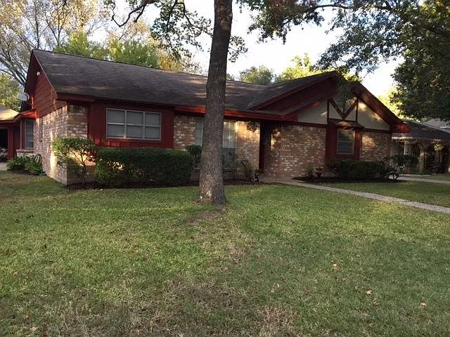 8110 Schaffer Ln