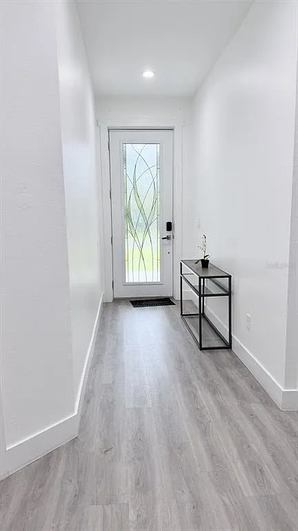 3 bed, 2.0 bath, 1720 sqft, $3,000 — Photo 4