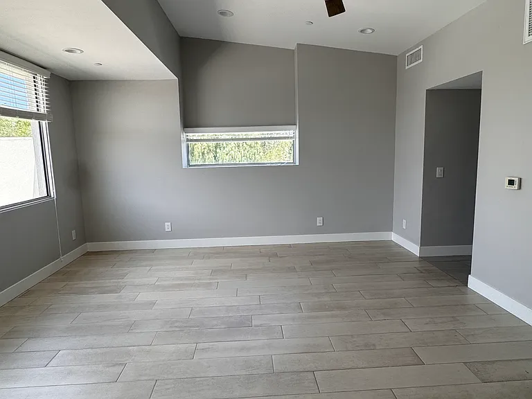 4525 N 40th St #9 — Photo 15