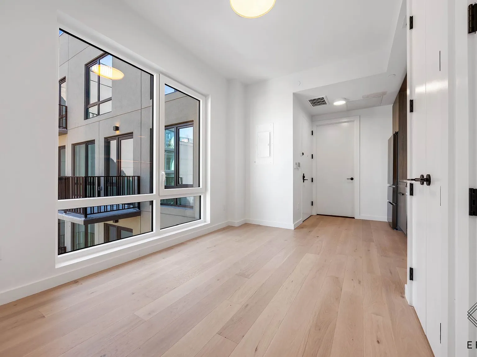 1211 Fulton Street — Photo 3