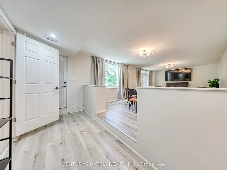 140 Ridgewood Rd #BASEMENT — Photo 2