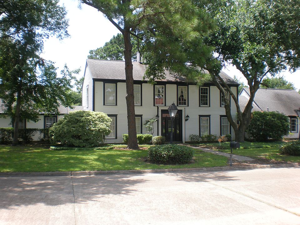 1st image of 3831 Chandelle Ln