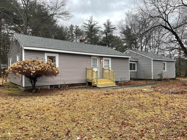 56 Hobbs Road, Pelham, NH 03076