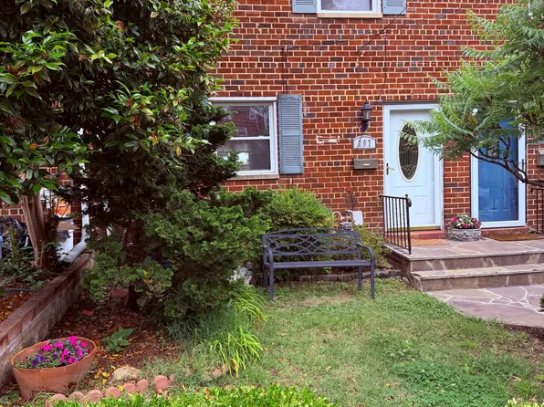 207 Tennessee Ave, Alexandria, VA 22305