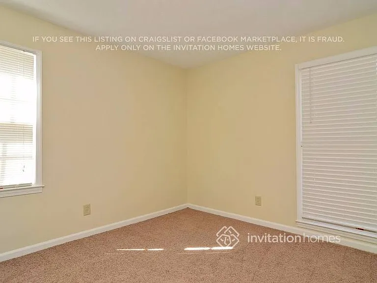 6212 Shallowford Way — Photo 13