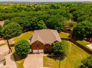 8 Misty Mesa Ct, Mansfield, TX 76063