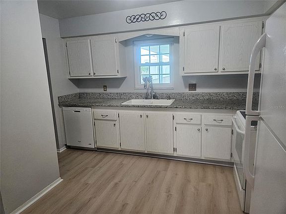 3rd image of 1706 BELLEAIR FOREST DRIVE #310