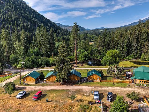 2nd image of 158 Trapper Creek Rd