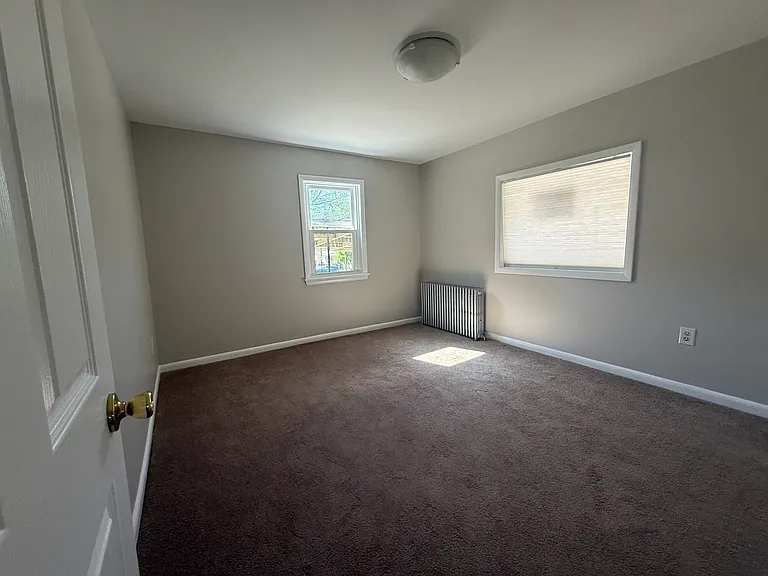 418 Leggett St — Photo 7