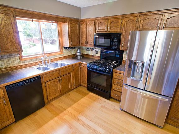 2nd image of 2775 Weston Ln N
