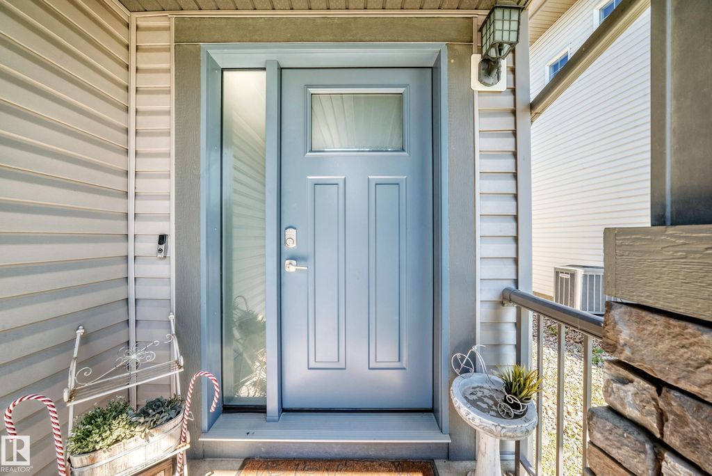 3433 Goodridge Link NW, Edmonton, AB - View 2