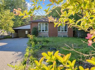 30 Willow St, East Gwillimbury, ON L9N1J4