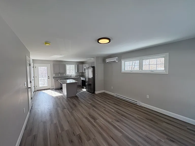 86 Richardson St #1 — Photo 2
