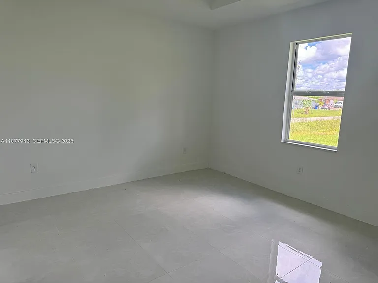 2044 Crawford North Ave — Photo 6