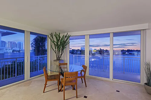 511 Bayshore Dr #401 Photo 1