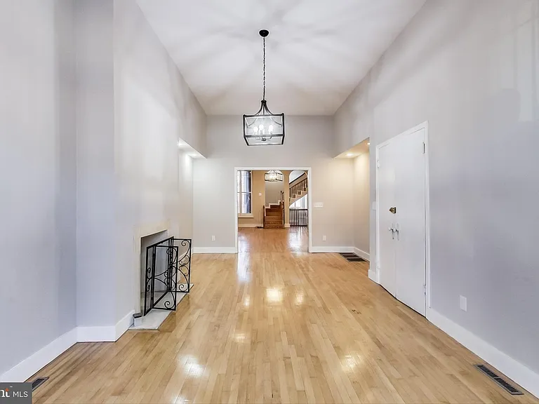 2312 Eutaw Pl #A — Photo 8