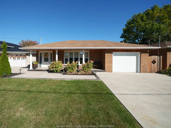 662 Mohawk Rd W, Hamilton, ON L9C 1X8