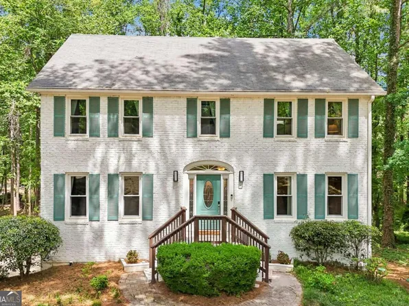 195 Wendy Hill Dr, Alpharetta, GA 30009