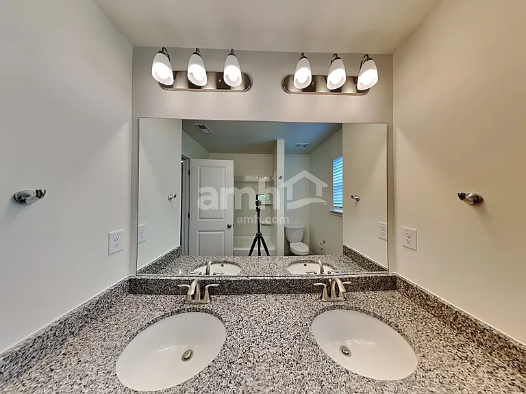 597 Slew Dr — Photo 23