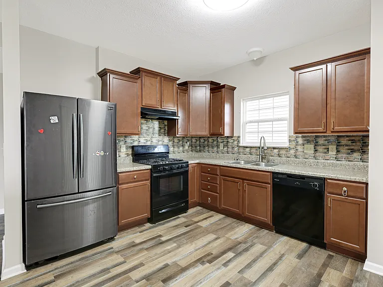 5259 Tanglewood Ln — Photo 8