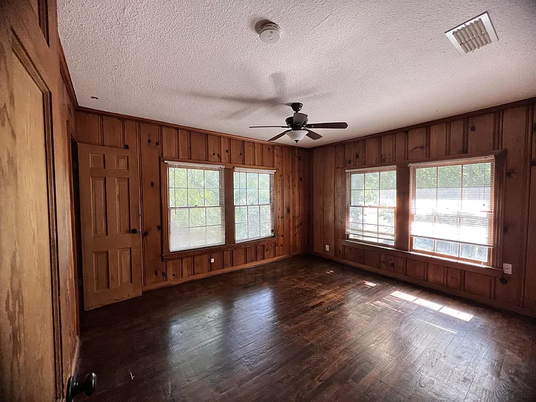 920 Bolivar St — Photo 19