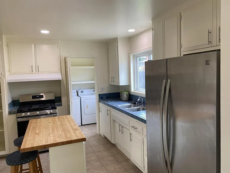4911 Diane Pl — Photo 9