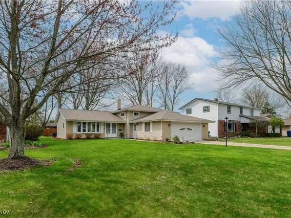 27475 Edgepark Blvd, North Olmsted, OH 44070