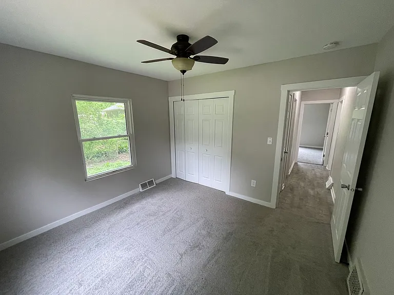 1728 Northwest Dr — Photo 6
