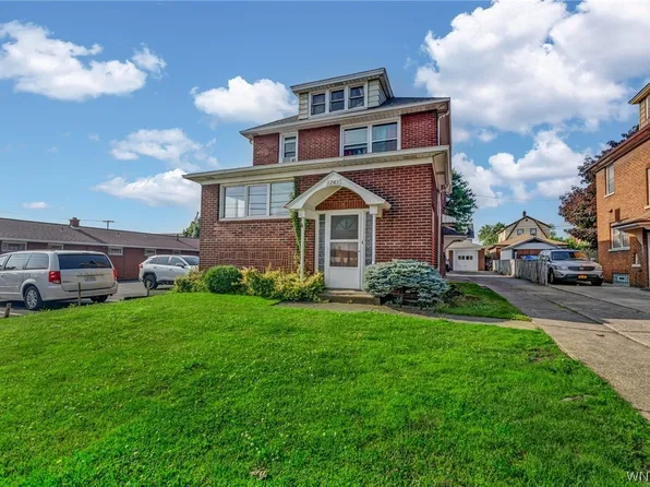 1261 Ridge Rd, Lackawanna, NY 14218