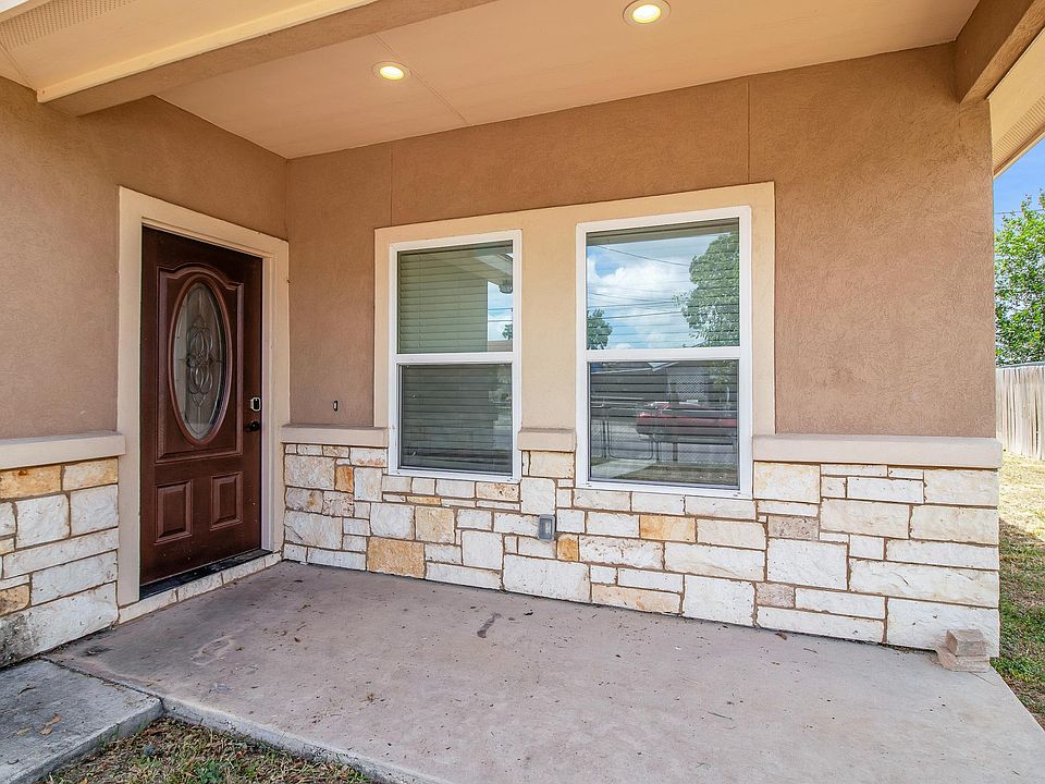 1st image of 128 Sharer St #1