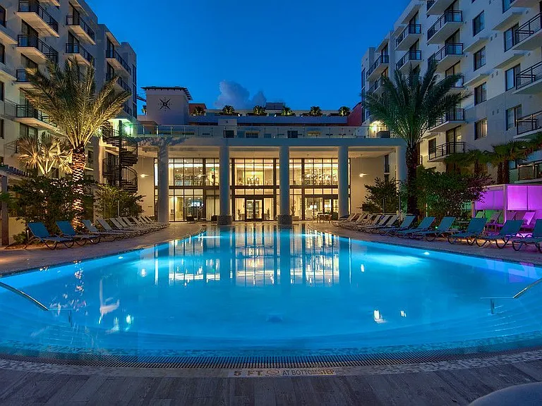 Saltwater Zero Edge Beach Entry Pool