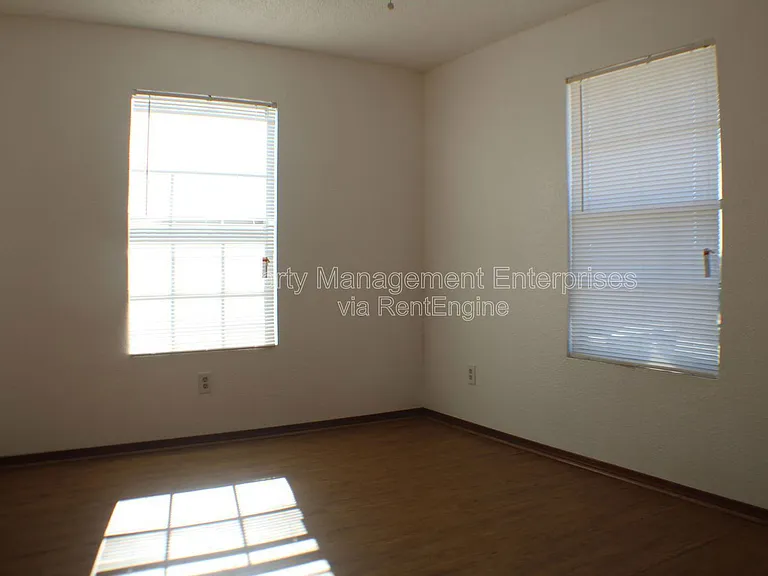 4714 Creek Ct — Photo 7
