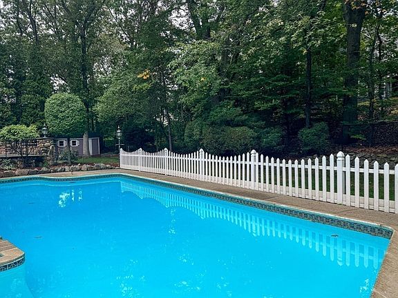 2nd image of 53 Birch Hill Rd