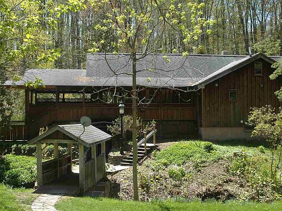 3rd image of 730 Winter Park Ln