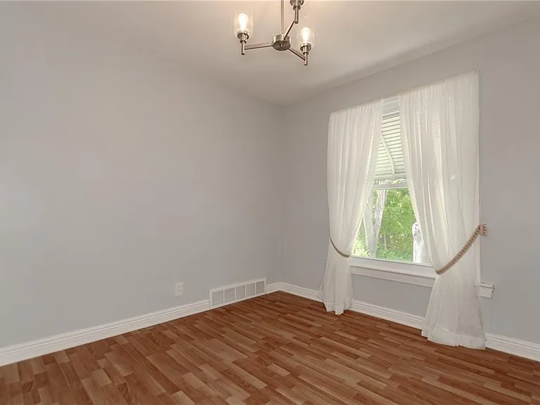 1752 Brainard Rd — Photo 7