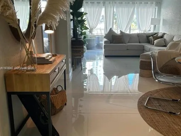 1985 S Ocean Dr Suite 2B, Hallandale, FL 33009