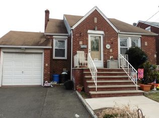 1063 Stowe St, Union, NJ 07083