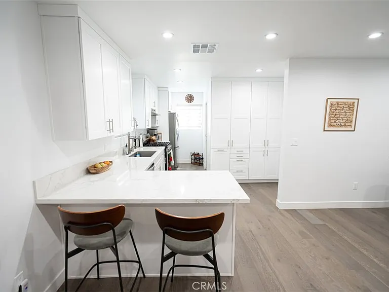 2848 N Frederic St — Photo 18