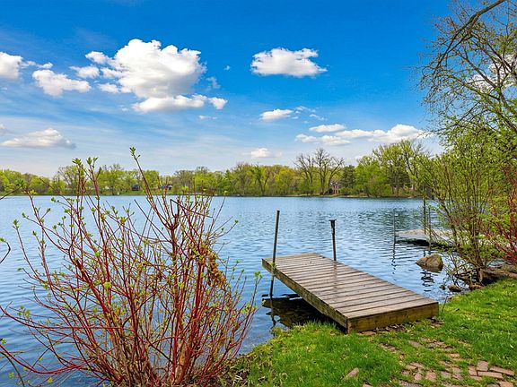 3rd image of 8420 Meadow Lake Rd E