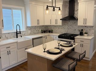 60-62 Wellsmere Rd #3, Roslindale, MA 02131