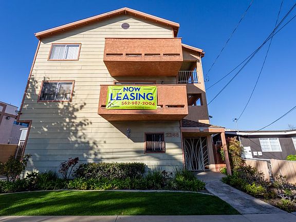 3rd image of 2245 E 6th St APT 304