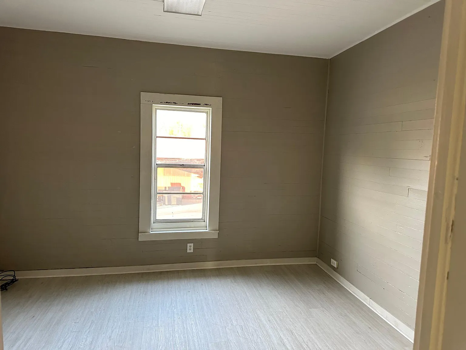 4 bed, 1780 sqft, $1,275 — Photo 2