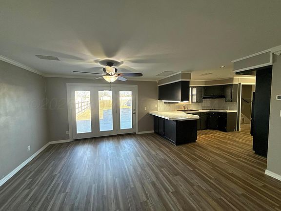 4th image of 609 S Drake St