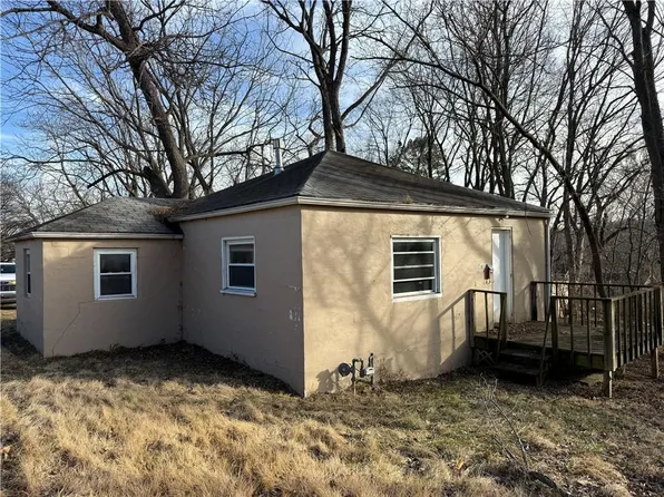 1825 S Crescent Ave, Independence, MO 64052