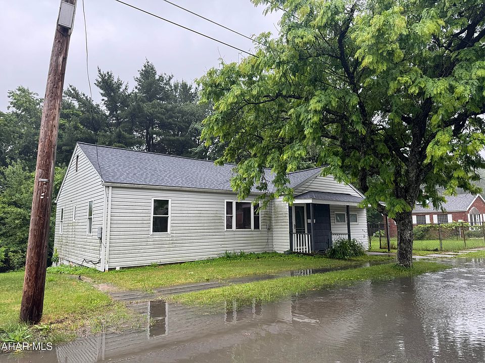 1st image of 212 James Ave