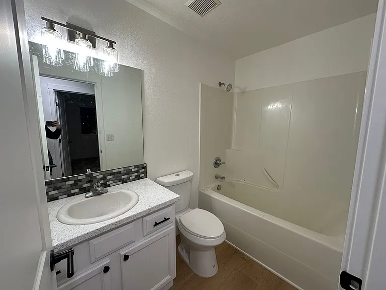 7915 Chehalis Dr — Photo 26