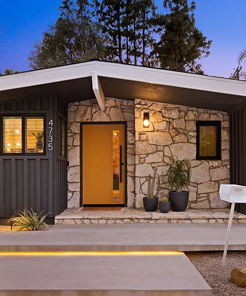 4735 Degovia Ave — Photo 29