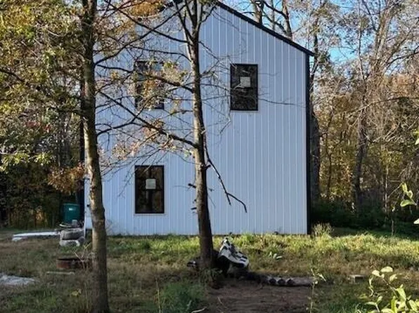 596 W Noah Dr, Hastings, MI 49058