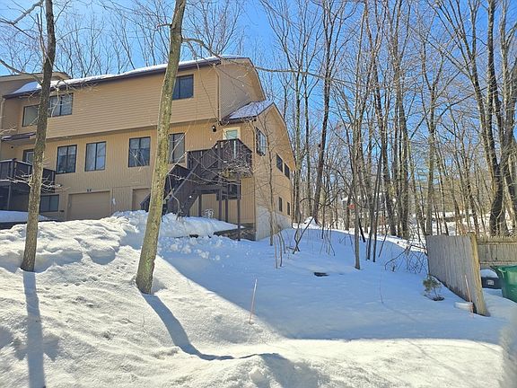 3rd image of 9 Mountain Gate Rd Unit 9