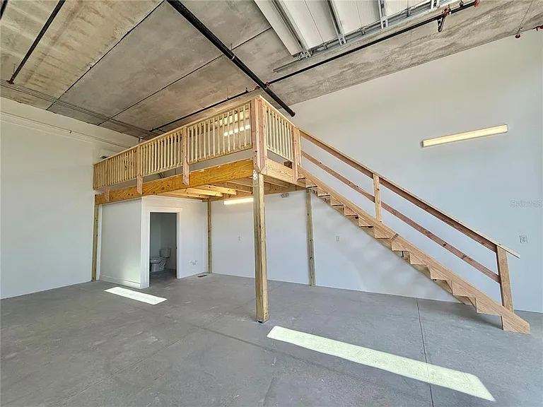 829 57th St E #14 — Photo 6